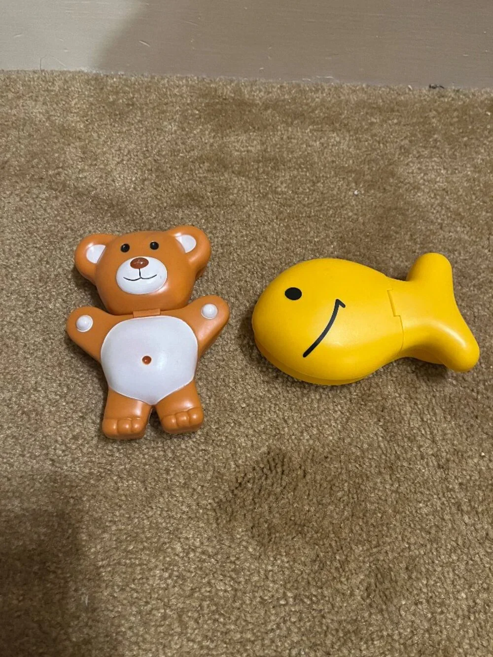 Goldfish and Teddie Graham snack containers